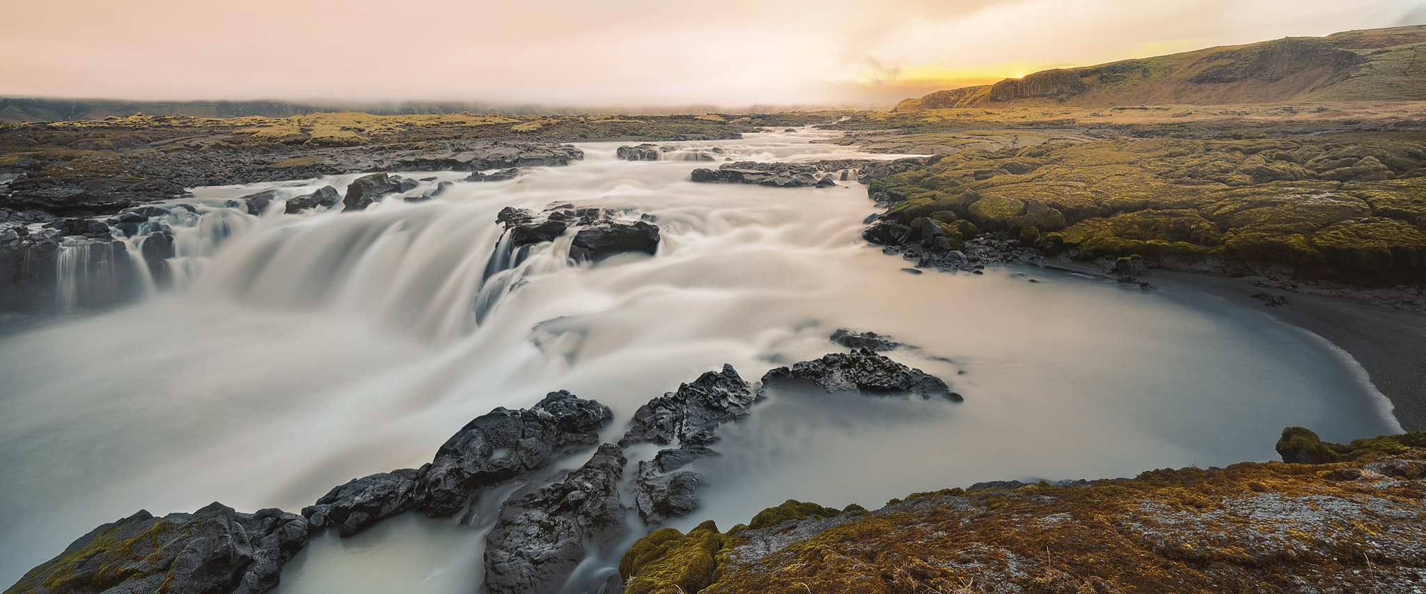 Archive/Chapitre 24/attachments/Nature/Nature_c402c4a1b86e055610e2fb1e6e56f6ab_MD5_2048x853_U_100_Flickr  500px.jpg